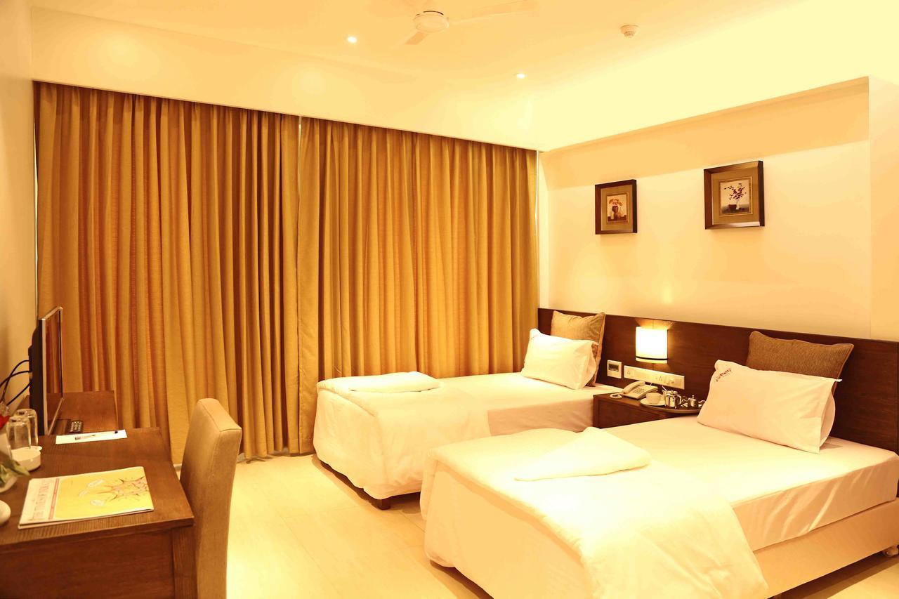 Hotel Preeti Executive Satara Εξωτερικό φωτογραφία