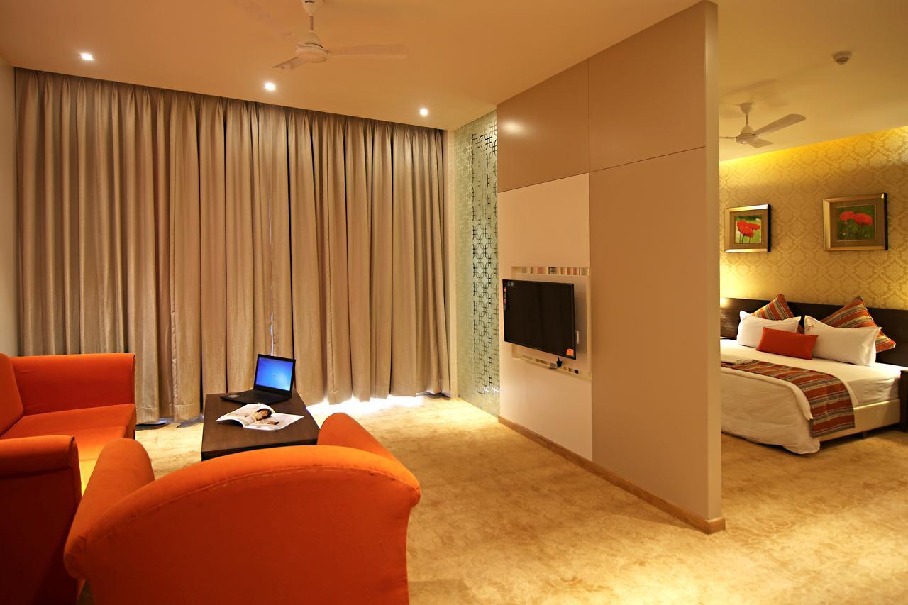 Hotel Preeti Executive Satara Εξωτερικό φωτογραφία